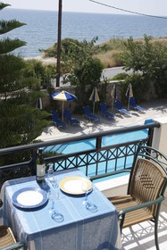 Sarikampos Beach