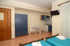 Katerina Rooms Agii Apostoli