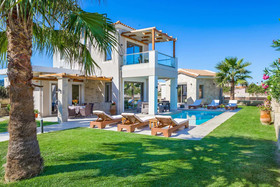 Villa Alexandros