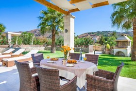 Villa Alexandros
