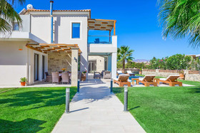 Villa Alexandros