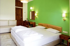 Aris Hotel