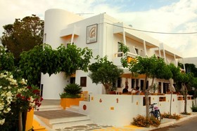 Aris Hotel