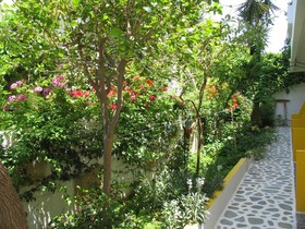Aris Hotel