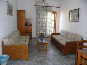 Filoxenia Studios and Apartments