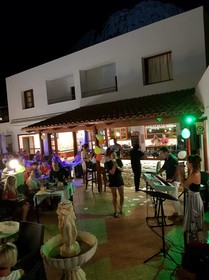 Amazones Village Suites