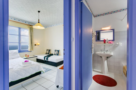 Art Hotel Korifi Suites