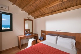 Dia Apartments
