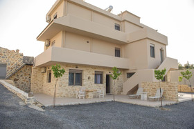 Apartments Mythos & Myrtos