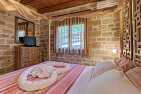 Hectoras Villa In Plaka