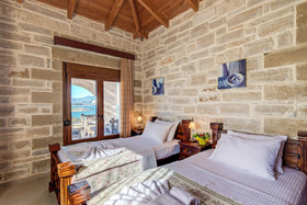 Hectoras Villa In Plaka