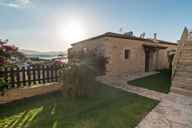 Hectoras Villa In Plaka