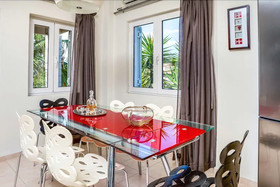Villa Nikos