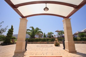 Alianthos Garden Hotel