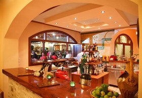 Alianthos Garden Hotel