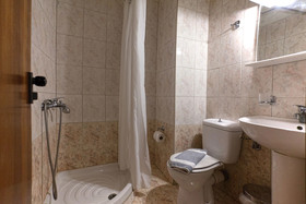 Ammoudi Hotel