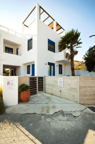 Anna Plakias Apartments