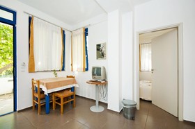 Anna Plakias Apartments