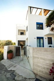 Anna Plakias Apartments