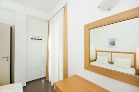 Anna Plakias Apartments