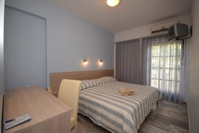 Hotel Myrtis