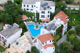Hotel Myrtis