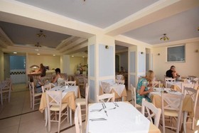 Hotel Myrtis