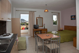 Manolis Apartments