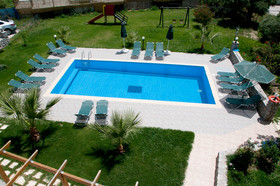 Manolis Apartments