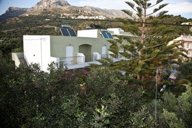 Manolis Apartments