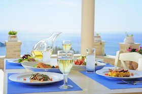 Stefanos Village Hotel