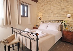 Stefanos Village Hotel