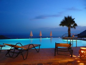 Stefanos Village Hotel