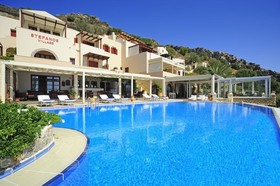 Stefanos Village Hotel