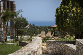 Athina Luxury Villas