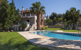 Athina Luxury Villas