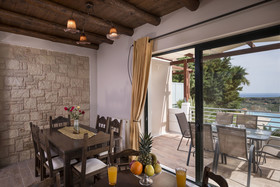 Athina Luxury Villas