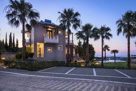 Athina Luxury Villas