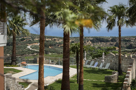 Athina Luxury Villas