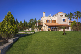 Athina Luxury Villas