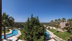 Athina Luxury Villas