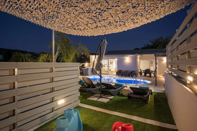 B&M Villas