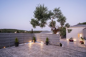 B&M Villas
