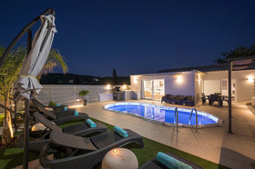 B&M Villas