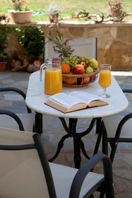 Ermis Suites