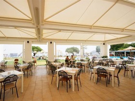 Geraniotis Hotel & Resort