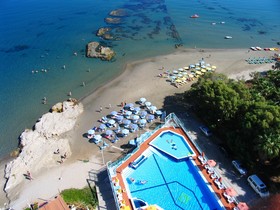 Chrispy Beach Resort