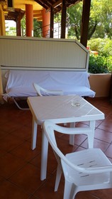 Leonidas Rooms & Studios