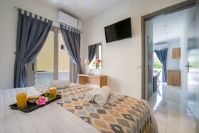 Linda Apartments
