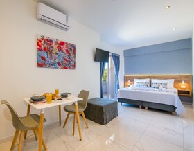 Linda Apartments